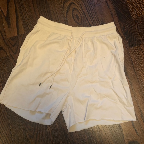 Seven Sisters Cream Sweatshorts - Picture 1 of 1